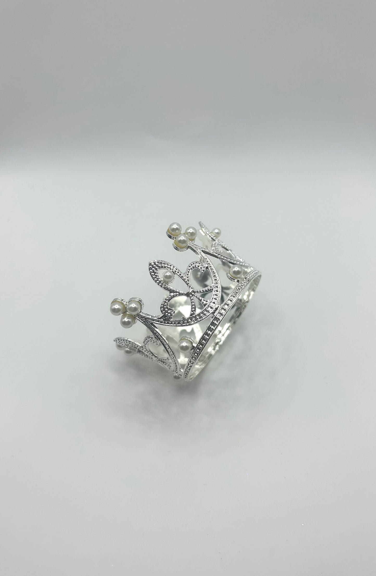 2” Pearl Silver Crown