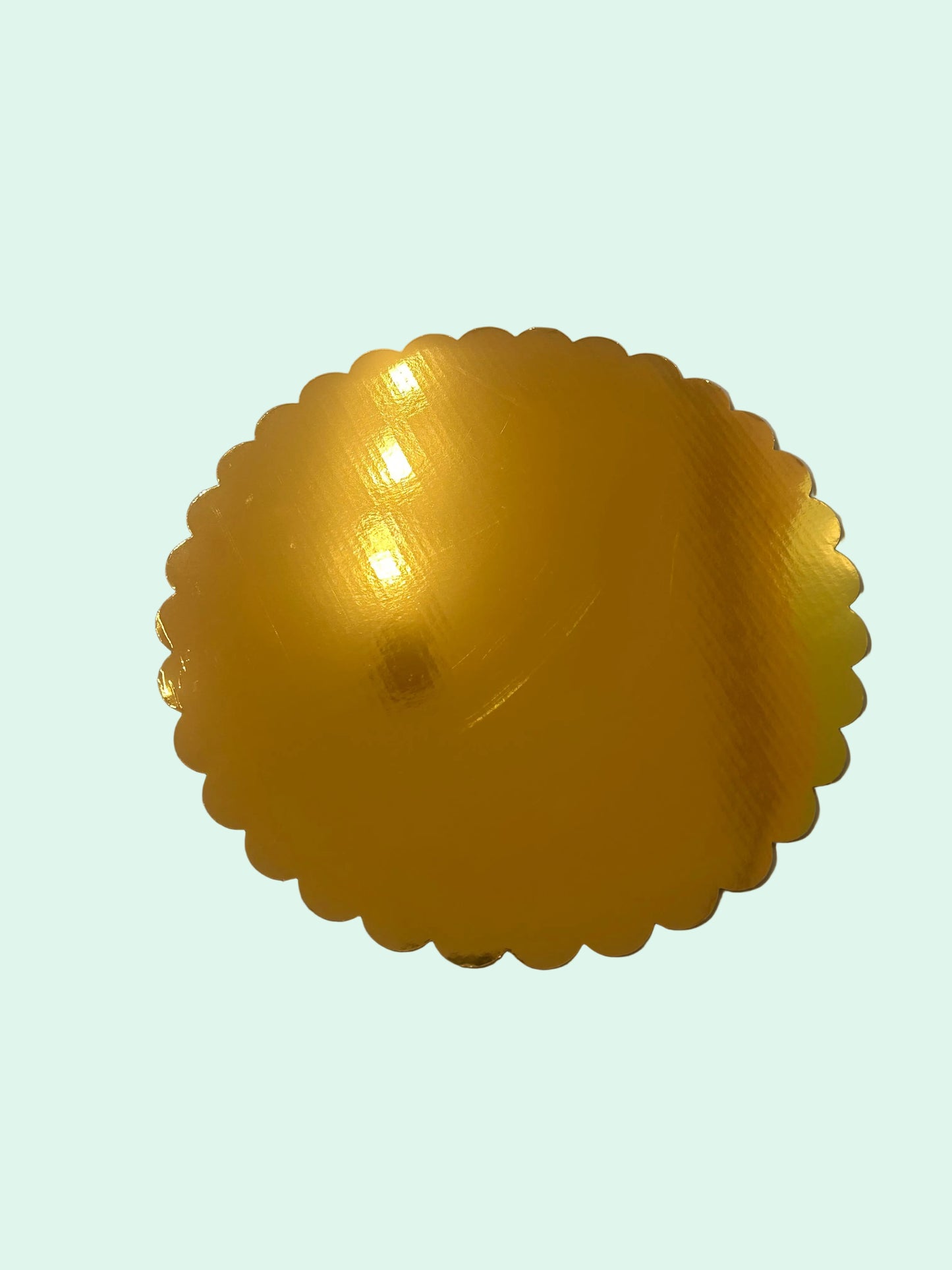 Gold Scalloped Fluted Board- 10 inch