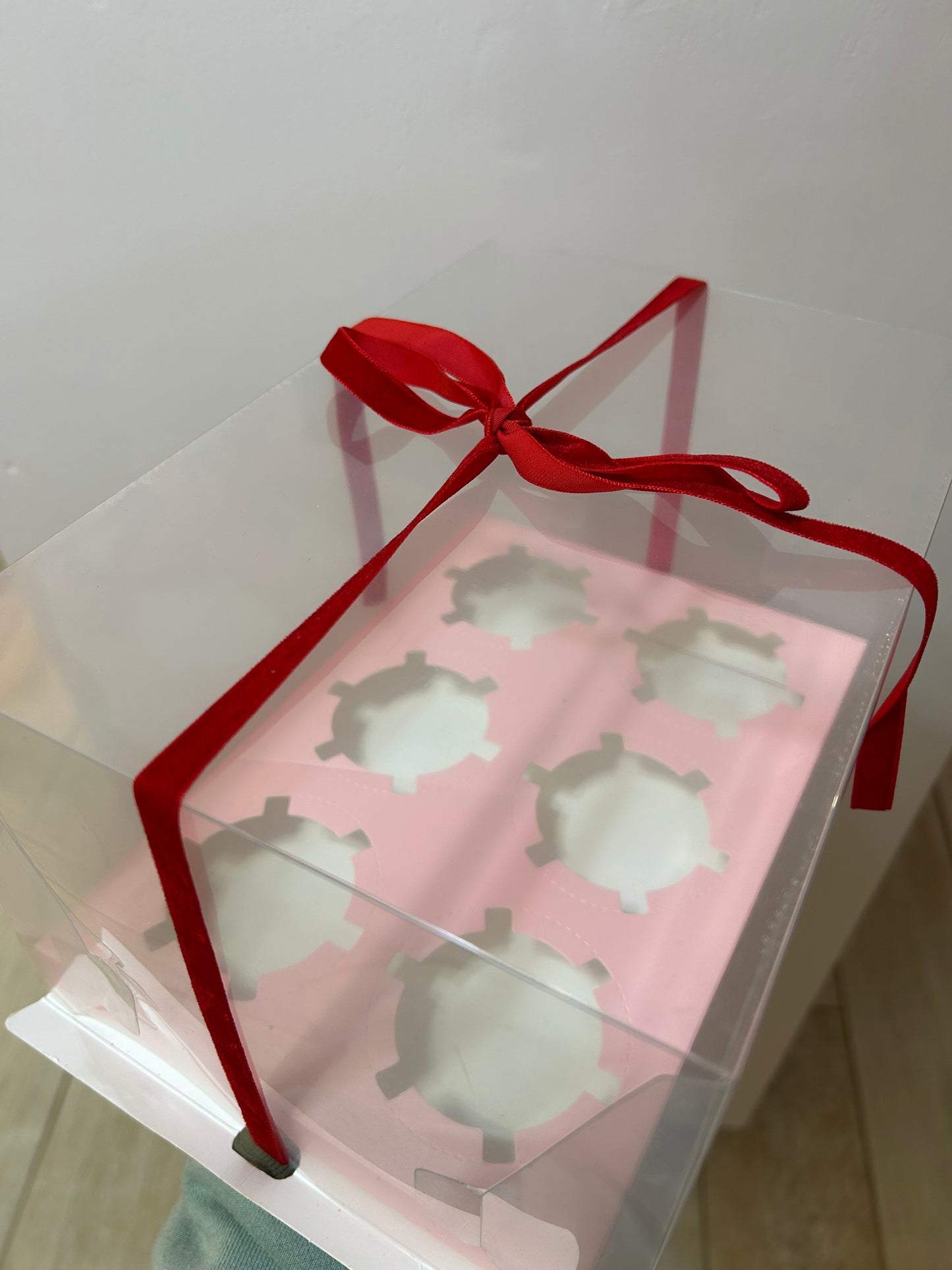 Transparent 6 Cavity Cupcake Box- Pink base